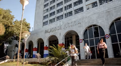 Corte Suprema reajusta precios de materiales notariales