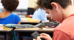 Celulares en escuelas: Diputados define proyecto mañana