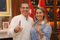 Johana Vega queda bajo críticas por mensajes a internauta