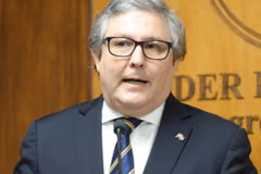 Cámara revoca sobreseimiento de Filizzola en caso comisarías