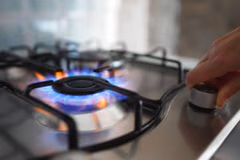 Cocinas eléctricas podrían reducir el gasto de los hogares