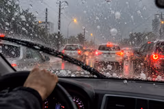 Caminera alerta sobre peligros al conducir con granizo