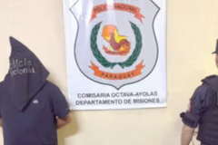 Rechazó un beso por mal aliento y terminó agredida