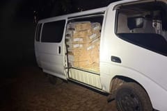 Detienen a 11 paraguayos con productos de contrabando en Brasil