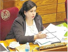 Senadora condena “agresión machista” de Roberto Pérez
