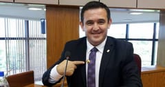 Senado aprueba interpelación a Eduardo Petta