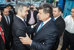 Efraín se autoproclama vocero de “todos los paraguayos” y pide renuncia del presidente