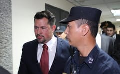 Según abogado, renuncia de Quintana no se debe a presión política