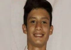 Familiares buscan a adolescente desaparecido