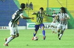 Capiatá da vuelta el marcador ante Deportivo Santaní