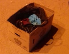 Abandonan restos de recién nacido en caja de cartón en Cateura