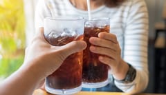 10 datos sobre los alimentos que enferman a niños y adolescentes