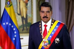 Maduro llama a la movilización y asegura tener apoyo de jefes militares