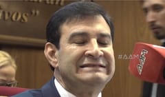 Ovelar pregunta a su esposa cómo debe votar en el Senado