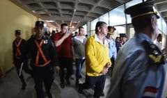 Imputan a taxistas por perturbación de la paz pública y resistencia