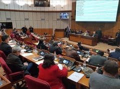 Presentan proyecto de ley para que Seprelad controle a tabacaleras y clubes
