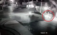 Conductor ebrio intentó atropellar a motociclista en dos ocasiones