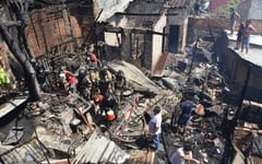 Incendio deja sin viviendas a varias familias de la “Chacarita”
