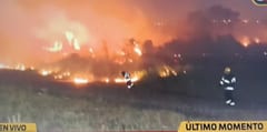 Quema de basura genera incendio en Costanera Norte