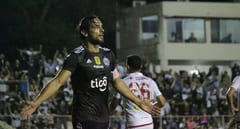 Olimpia vence a River y se consolida en la cima