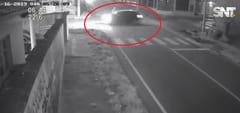 Automovilista choca contra motociclista y huye del lugar