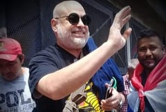 Payo Cubas inscribe precandidatura a la Presidencia