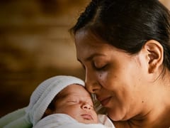 Presentan programa global “Un abrazo para cada bebé”