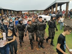 Brunito es despedido por una multitud en Presidente Franco