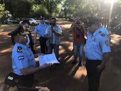 Condecoran a policía que abatió a motochorro