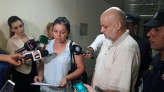 Esposa de Cubas reclama banca dejado por su marido