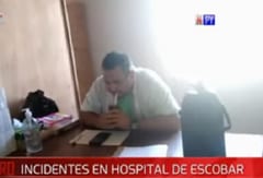 Tomando tereré, médico pide esperar media hora más a paciente