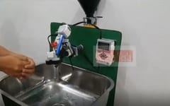 Crean “robot” para lavarse las manos sin tocar la canilla
