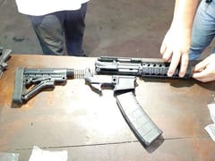 Norteamericanos son detenidos con gran cantidad de armamentos