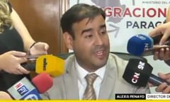 Renuncia el director de Migraciones tras escándalo de Ronaldinho
