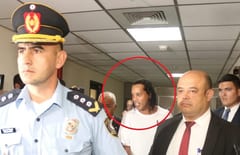 Ronaldinho, del hotel a la Agrupación