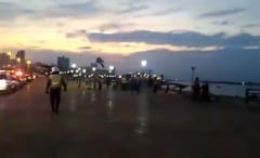 Policía despeja la Costanera de Asunción