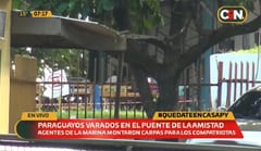 Montan carpas para connacionales varados sobre el Puente de la Amistad