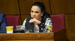 Senadora asistió a sesión pese a presentar síntomas y sin tapabocas