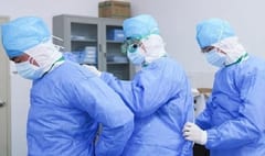 Unos 400 trabajadores sanitarios están en cuarentena