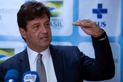 Renuncia ministro de salud de Brasil, tras diferencias con Bolsonaro
