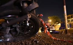 Motociclista fallece tras chocar contra una columna