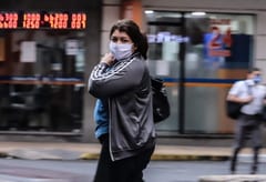 Salud confirma un fallecido y 69 sin nexo