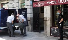 Mujer asesina a su hijo y se autoelimina en hostal