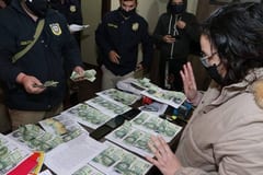 Detienen a presidente de Colegio de Abogados de Luque en allanamiento