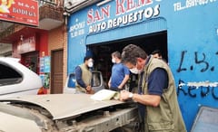 Clausuran locales que dificultan circulación peatonal en Asunción