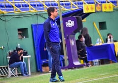 Rodrigo López deja la dirección técnica de Luqueño