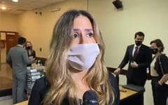 Fiscala confirma que llamó “vieja de mierda” a testigo