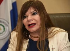 Políticos y periodistas solicitan cama para pacientes, según directora de hospital