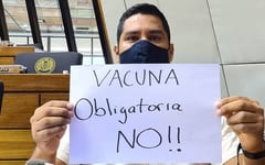 Diputado pide que aplicación de vacunas no sea obligatoria