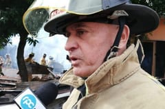 Otras tres mujeres se acercan para denunciar al bombero Rubén Valdez